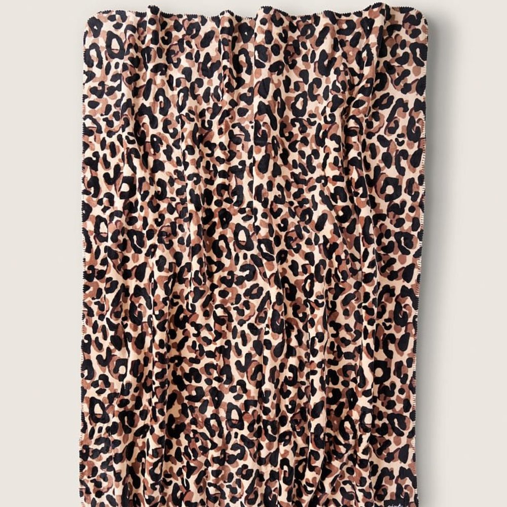 VS Pink Leopard Prints Soft Sherpa Blanket